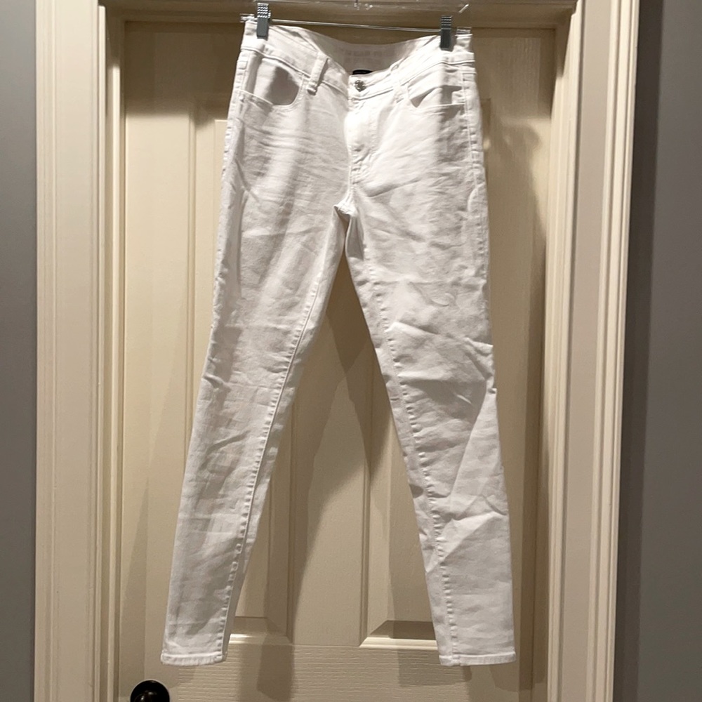 American Eagle. White Jegging. Size 8.